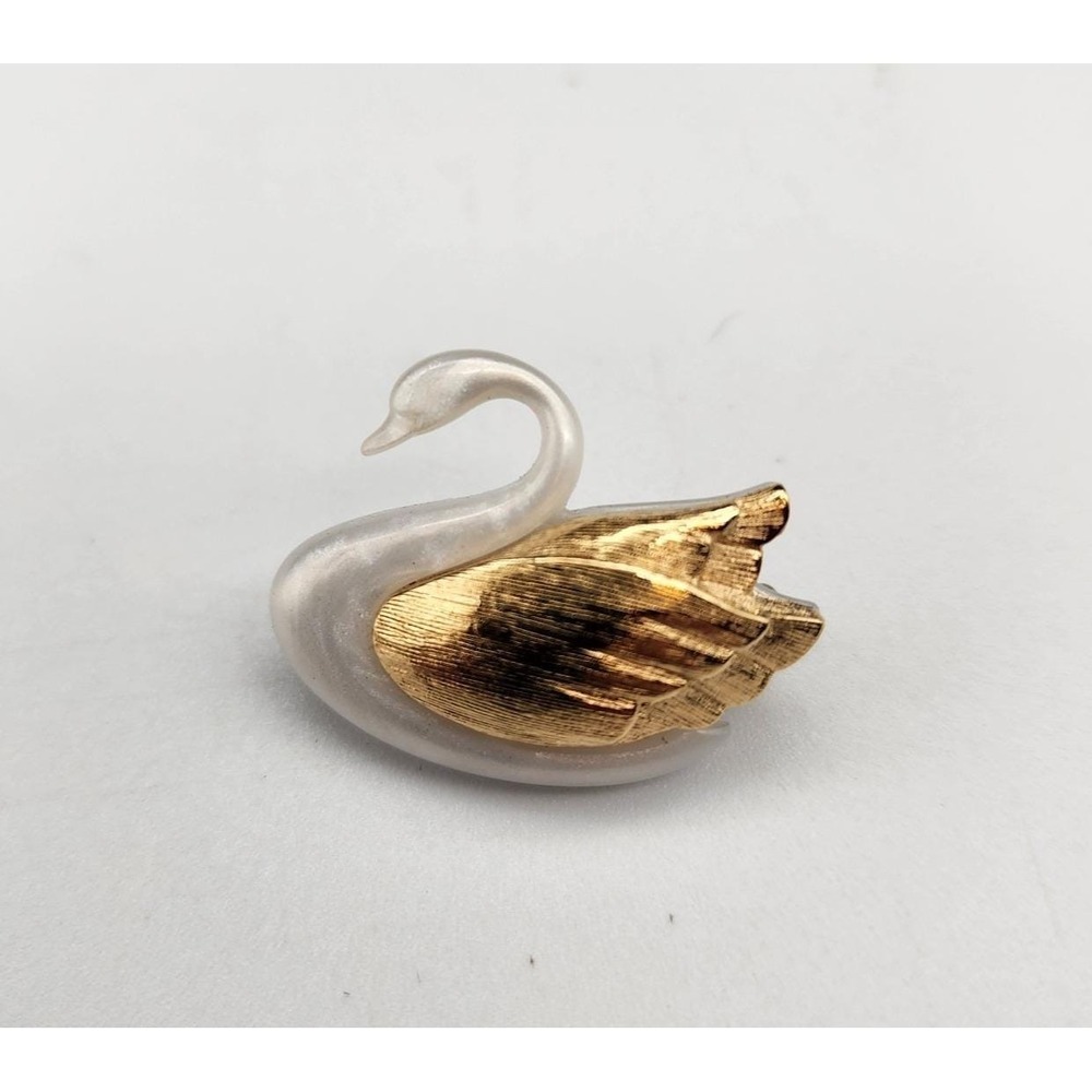 Avon 1985 Graceful Swan Brooch Pin White & Gold Tone Figural Bird 1" Vintage